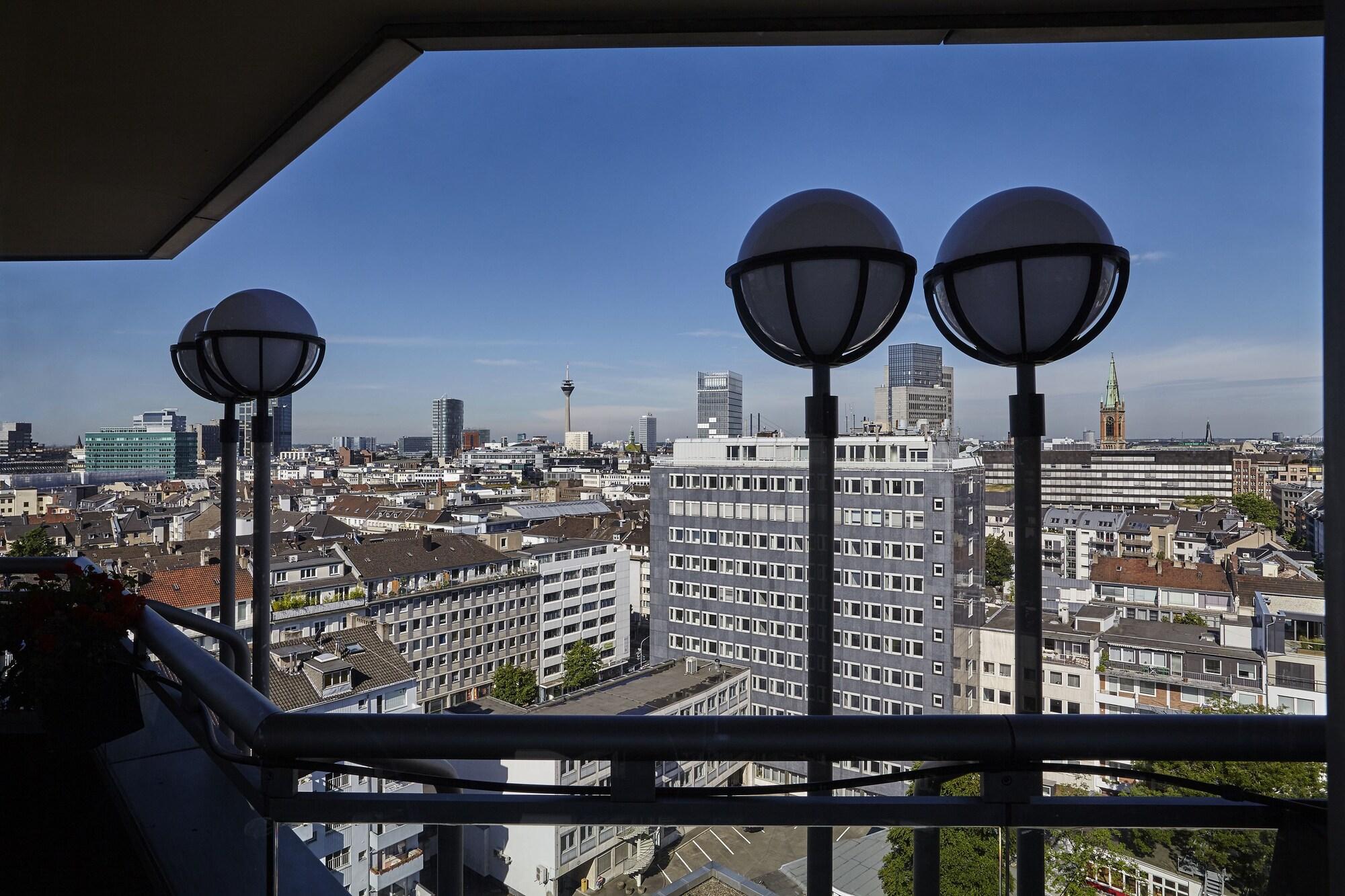 Clayton Hotel Dusseldorf City Centre Εξωτερικό φωτογραφία