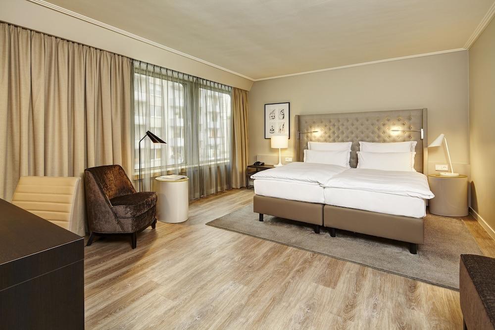 Clayton Hotel Dusseldorf City Centre Εξωτερικό φωτογραφία