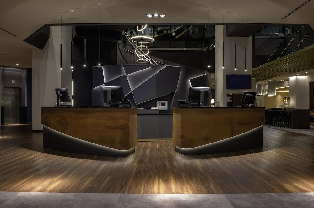 Clayton Hotel Dusseldorf City Centre Εξωτερικό φωτογραφία