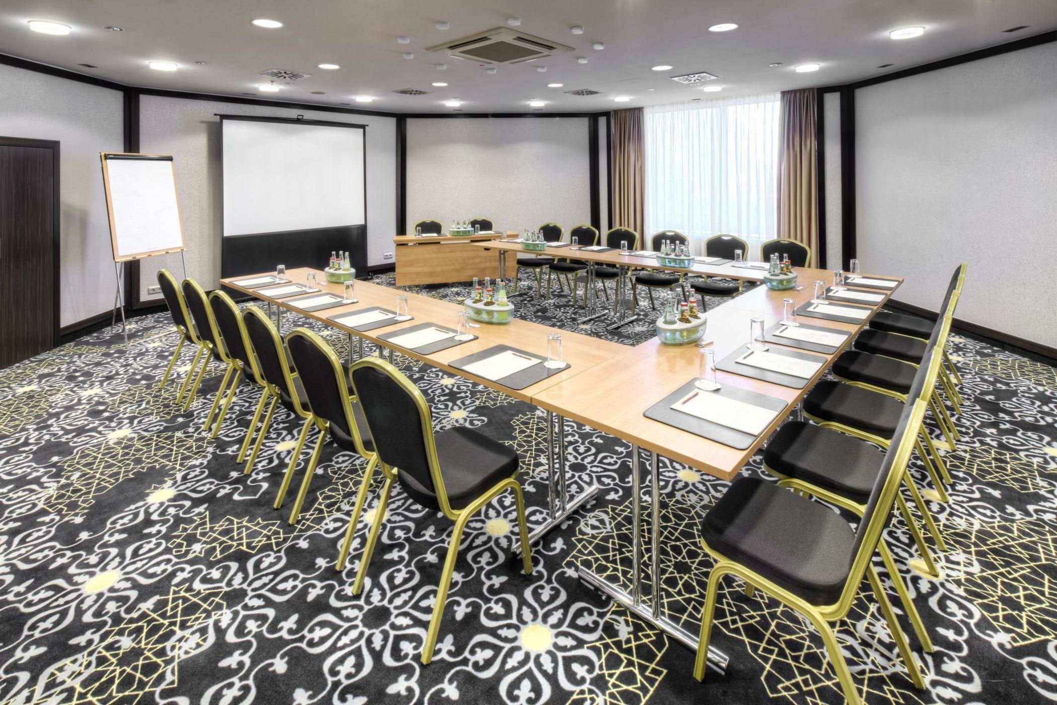 Clayton Hotel Dusseldorf City Centre Εξωτερικό φωτογραφία