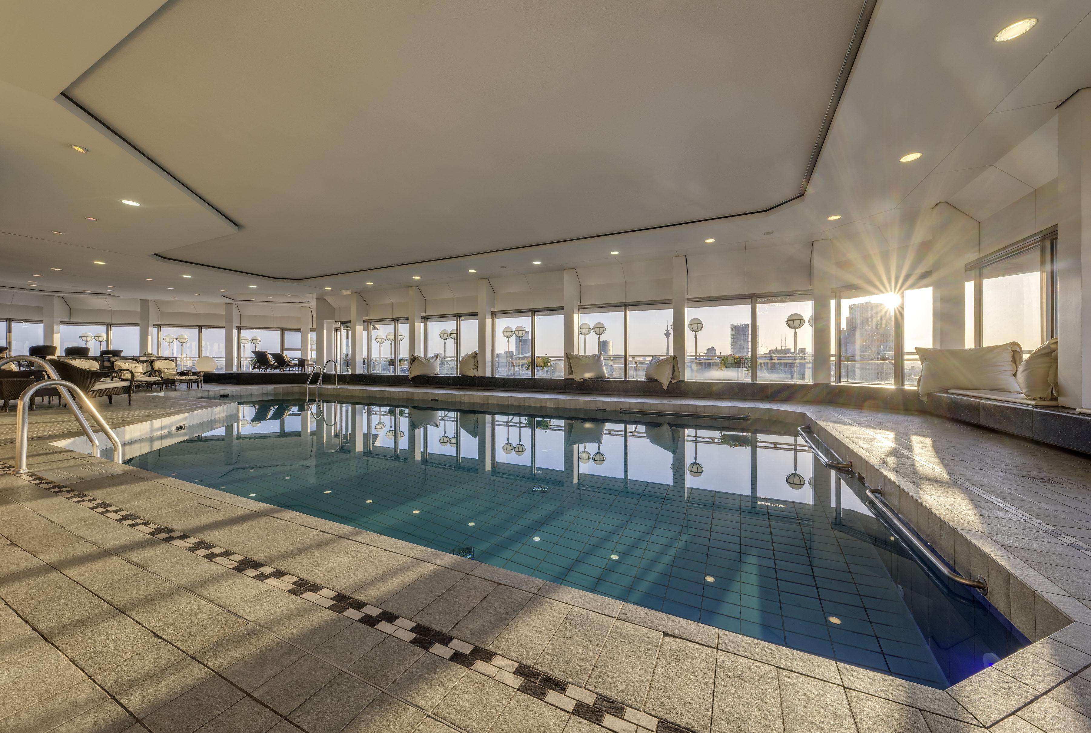 Clayton Hotel Dusseldorf City Centre Εξωτερικό φωτογραφία