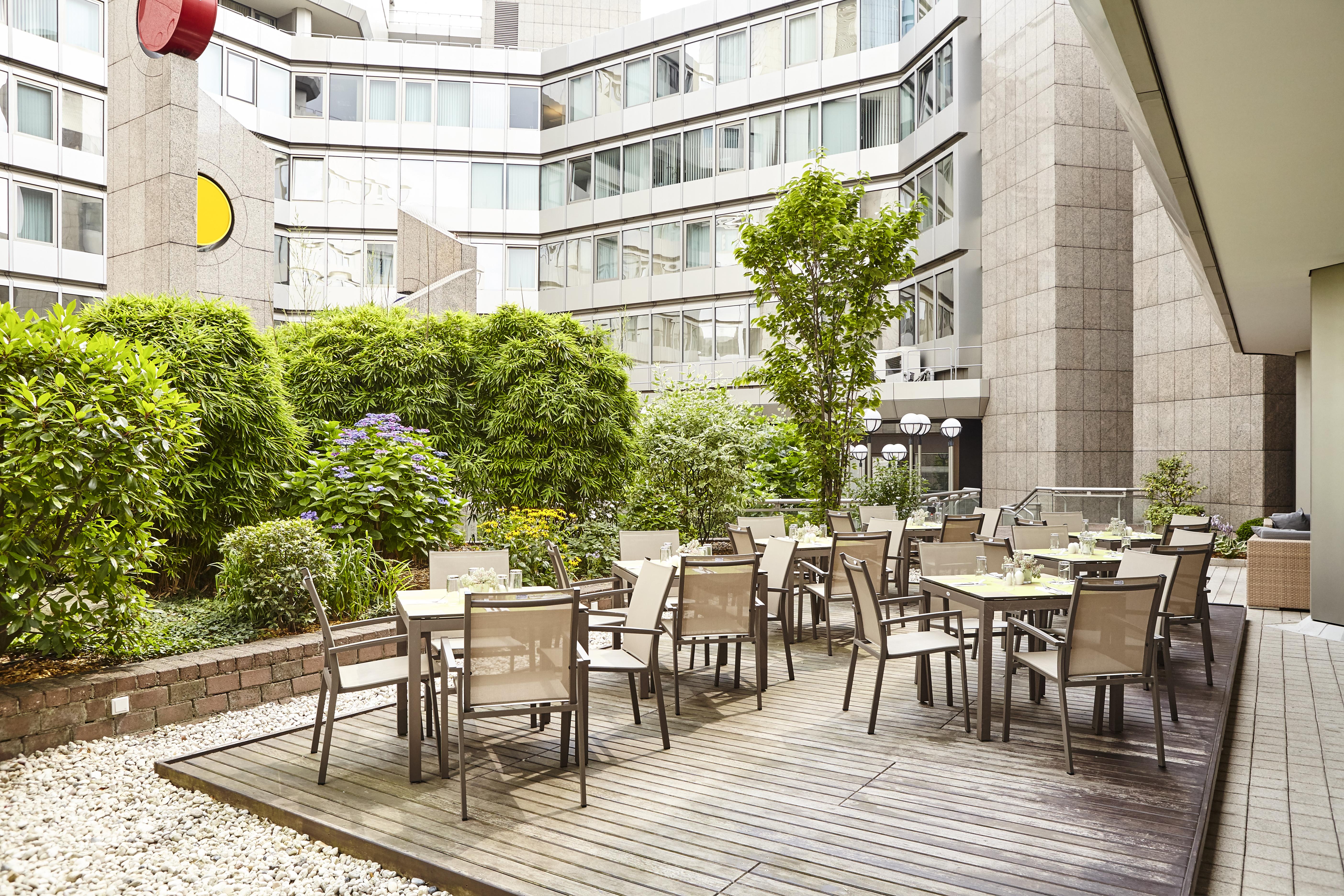 Clayton Hotel Dusseldorf City Centre Εξωτερικό φωτογραφία
