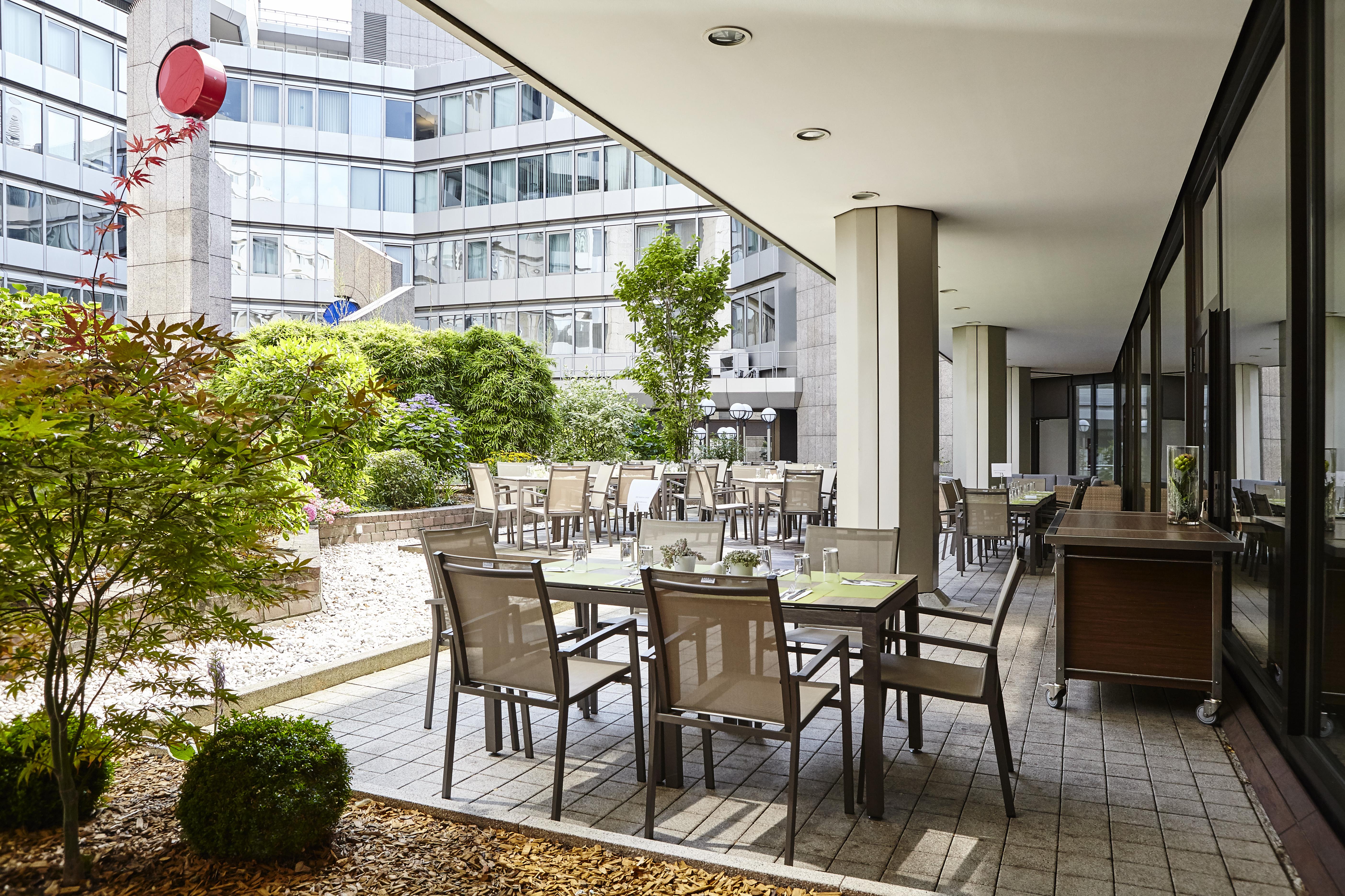 Clayton Hotel Dusseldorf City Centre Εξωτερικό φωτογραφία