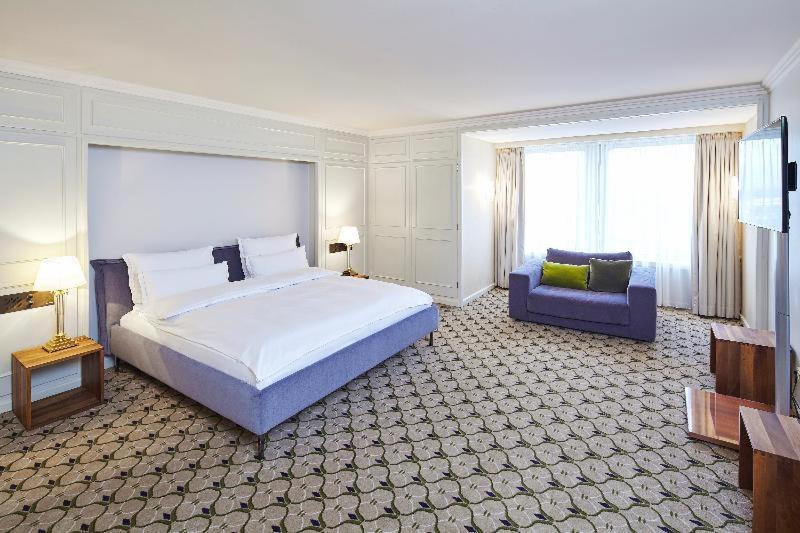 Clayton Hotel Dusseldorf City Centre Δωμάτιο φωτογραφία