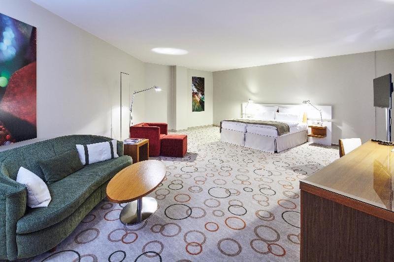 Clayton Hotel Dusseldorf City Centre Δωμάτιο φωτογραφία